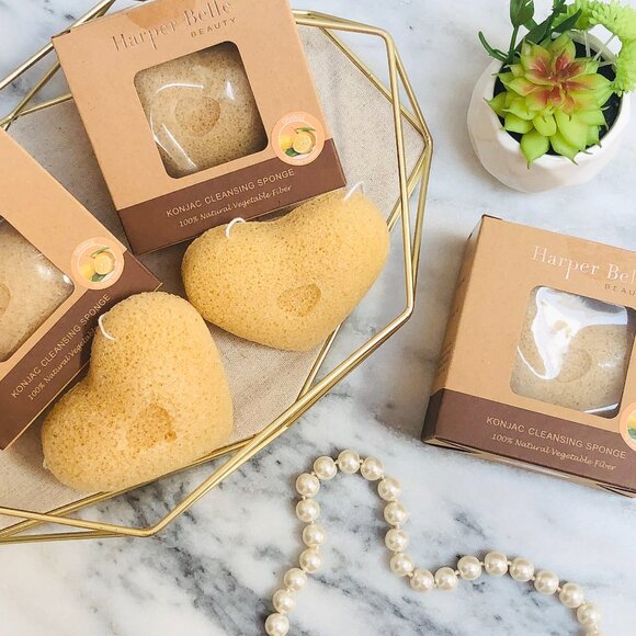 HARPER BELLE BEAUTY Organic Heart Konjac Sponge | Citrus Fruit for Dry Skin - Picture 2 of 5